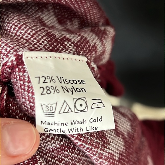 Shein Houndstooth Ruffle Lightweight Sweater - Picture 6 of 7